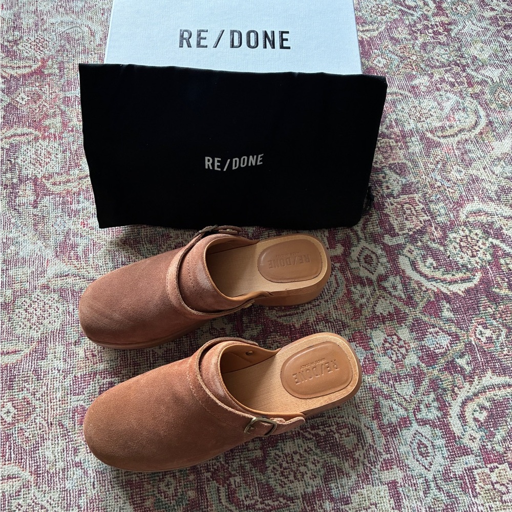 Re/Done Kids Suede Clogs in Tan